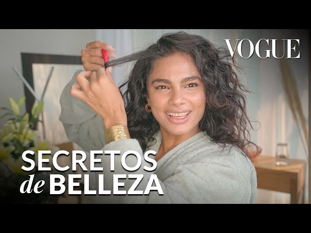 Yany Prado y su guía para un maquillaje natural con rizos perfectos | Vogue México y Latinoamérica